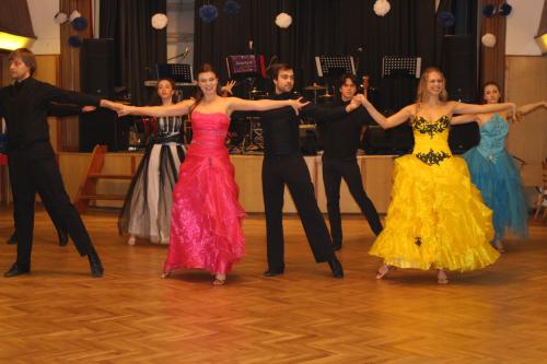 ...v nádherných kostýmech